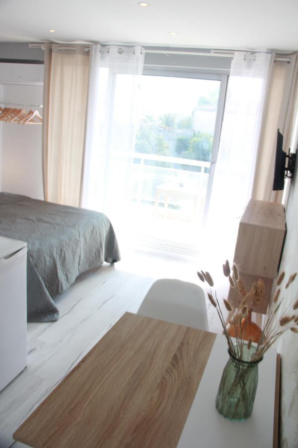 Les Palmiers - Appartement Avec Piscine Proche Plages - Wifi Et Clim Antibes Exteriör bild